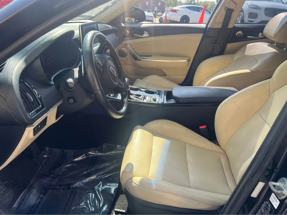 2018 Kia Stinger - Image 9 of 11