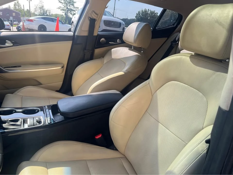 2018 Kia Stinger - Image 8 of 11