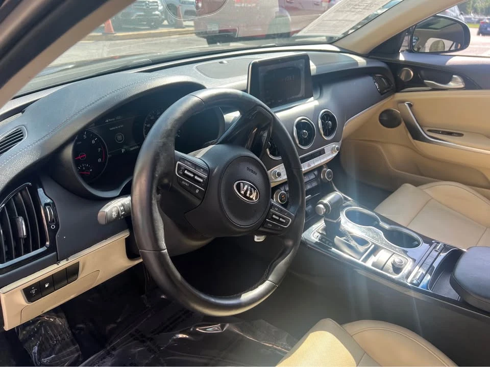 2018 Kia Stinger - Image 7 of 11