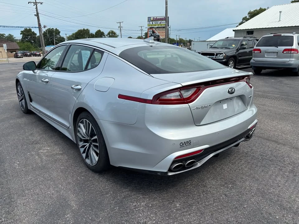 2018 Kia Stinger - Image 7 of 18