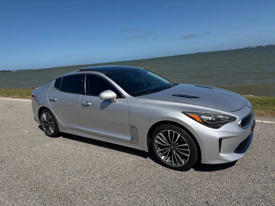 2018 Kia Stinger - Image 5 of 14