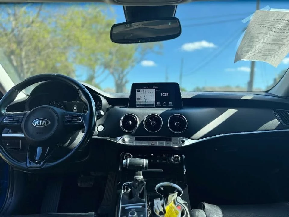 2018 Kia Stinger - Image 10 of 12