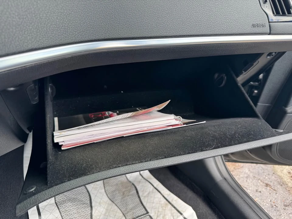 2018 Kia Stinger - Image 11 of 20