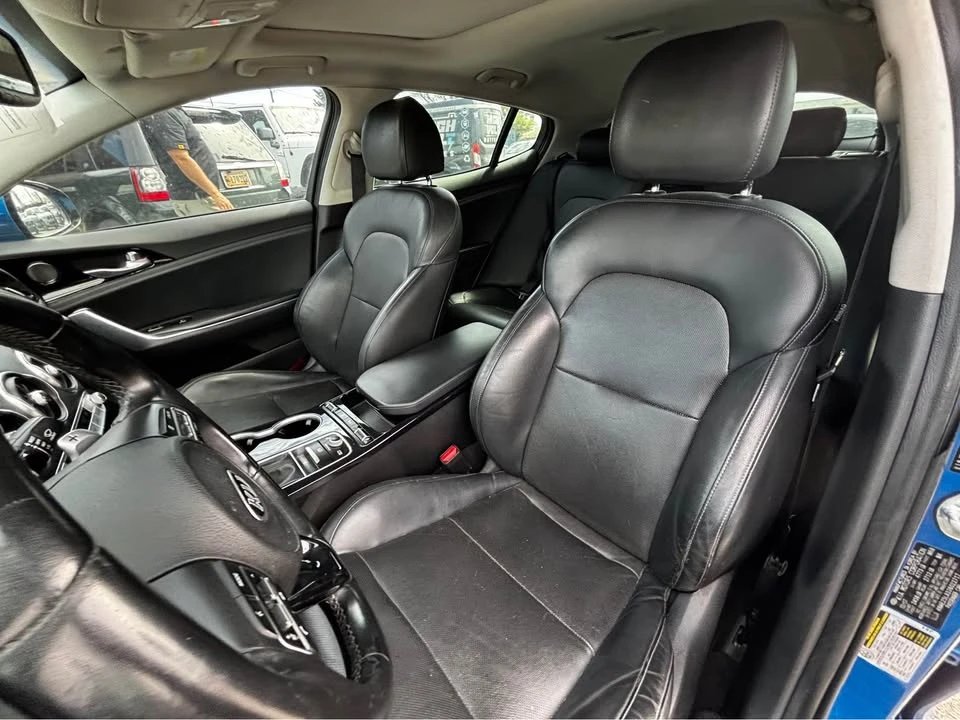 2018 Kia Stinger - Image 11 of 12