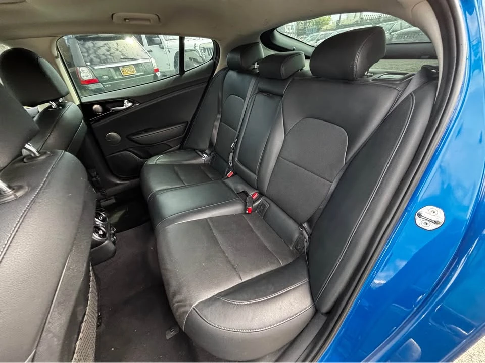 2018 Kia Stinger - Image 7 of 12