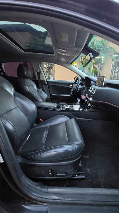 2018 Kia Stinger - Image 8 of 14