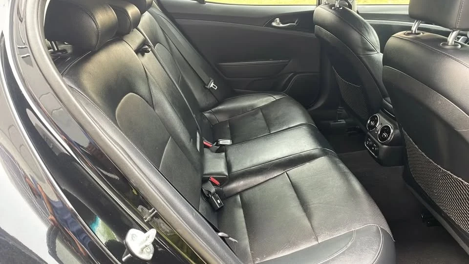 2018 Kia Stinger - Image 15 of 20