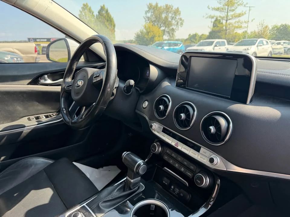 2018 Kia Stinger - Image 8 of 8