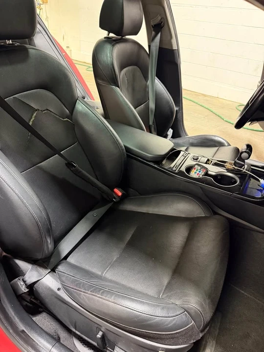 2018 Kia Stinger - Image 8 of 9