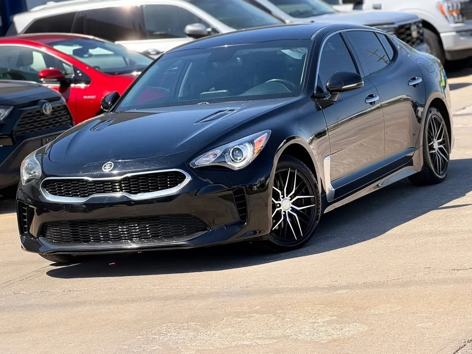 2018 Kia Stinger - Image 9 of 20