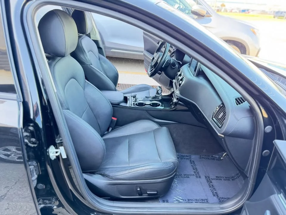2018 Kia Stinger - Image 13 of 20
