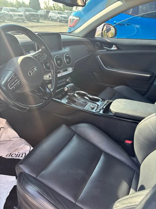 2018 Kia Stinger - Image 5 of 7