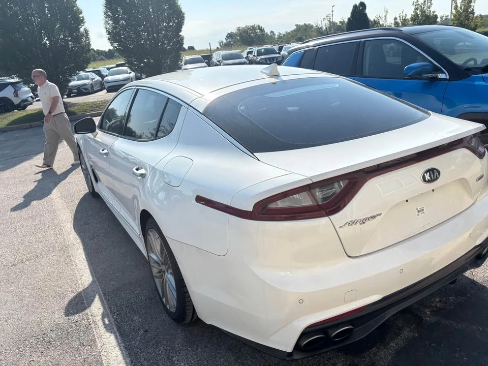 2018 Kia Stinger - Image 4 of 7
