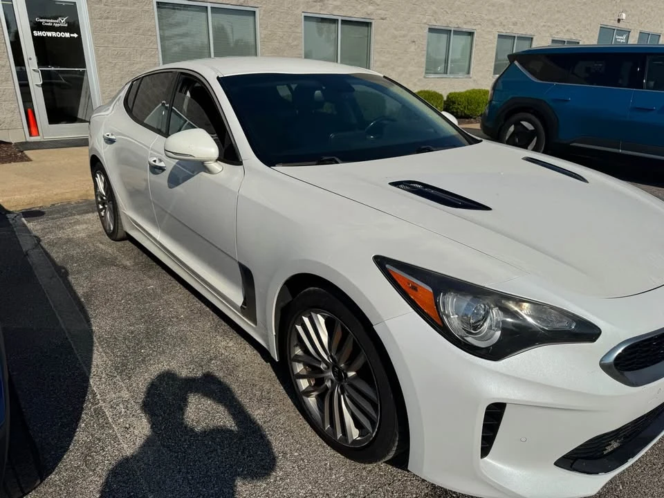 2018 Kia Stinger - Image 3 of 6