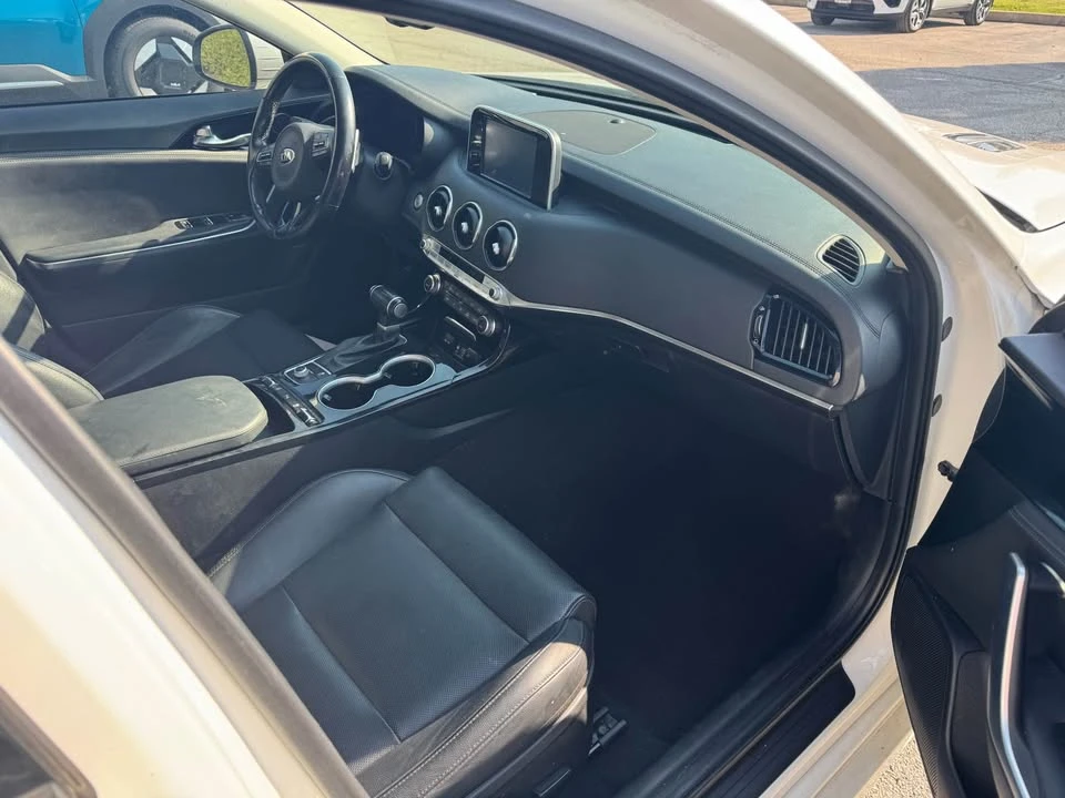 2018 Kia Stinger - Image 6 of 6