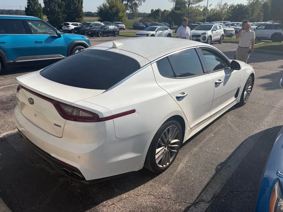 2018 Kia Stinger - Image 3 of 9