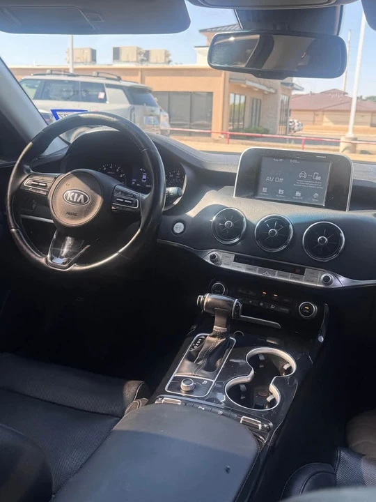 2018 Kia Stinger - Image 5 of 7