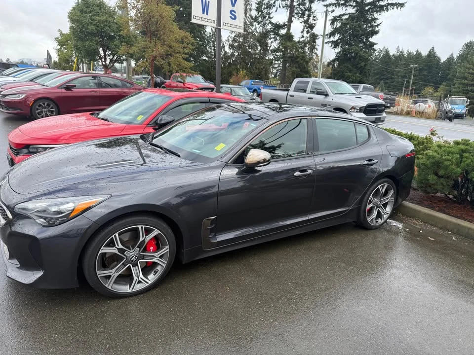 2018 Kia Stinger - Image 2 of 6