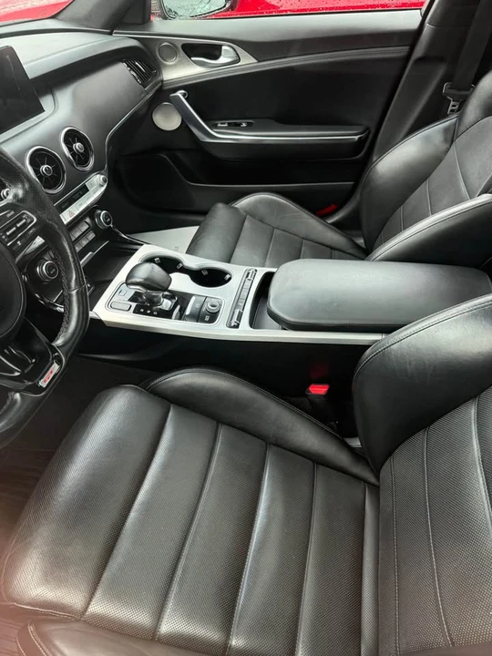 2018 Kia Stinger - Image 3 of 6