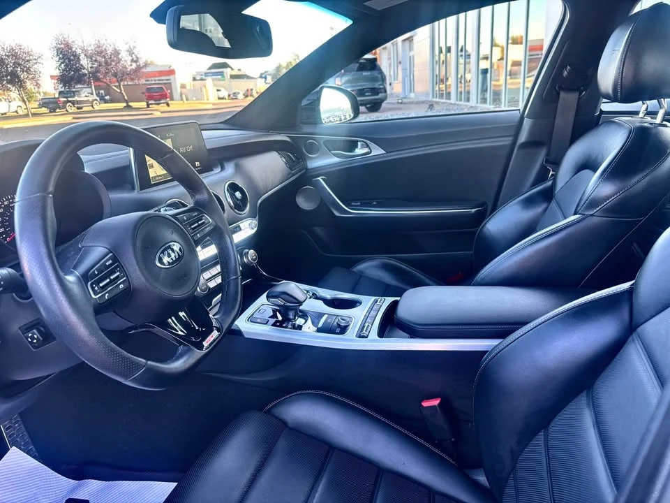 2018 Kia Stinger - Image 6 of 11