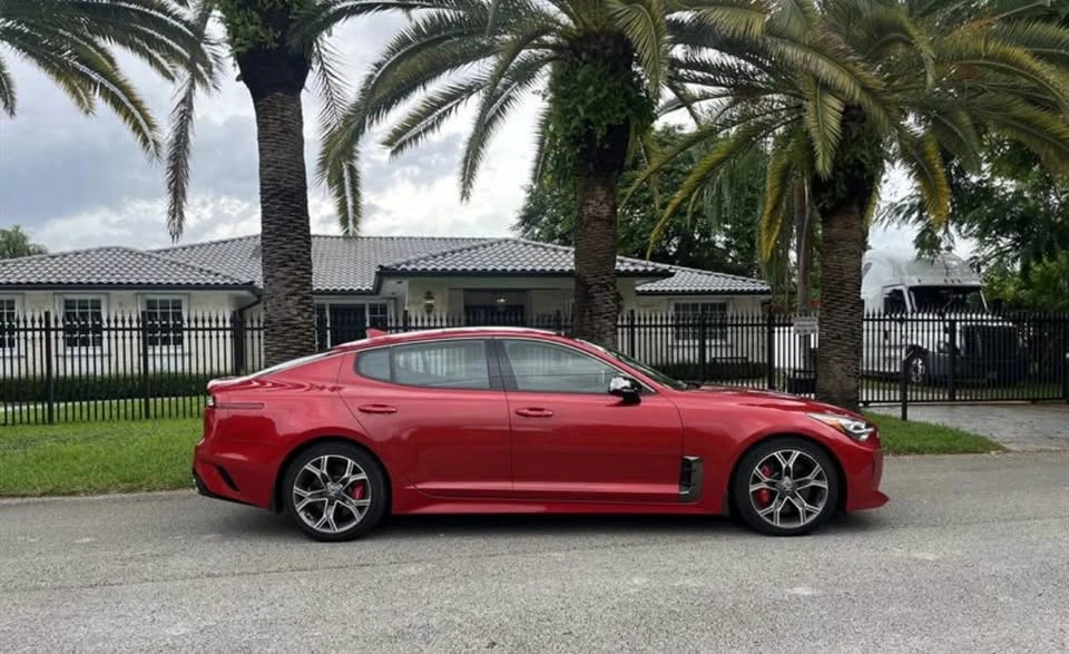 2018 Kia Stinger - Image 2 of 16
