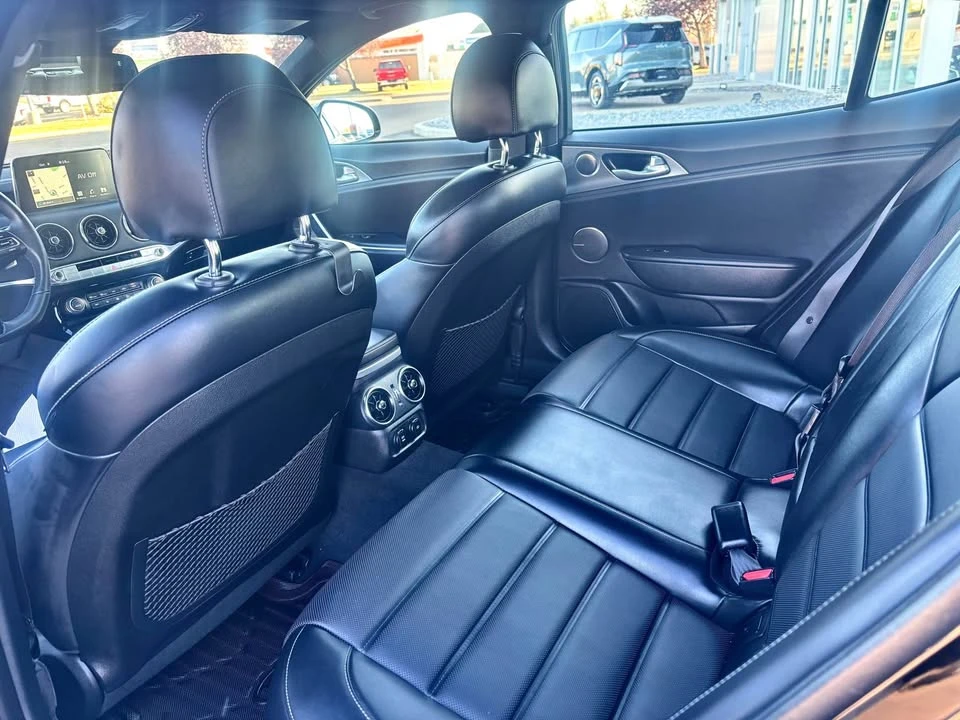 2018 Kia Stinger - Image 7 of 11
