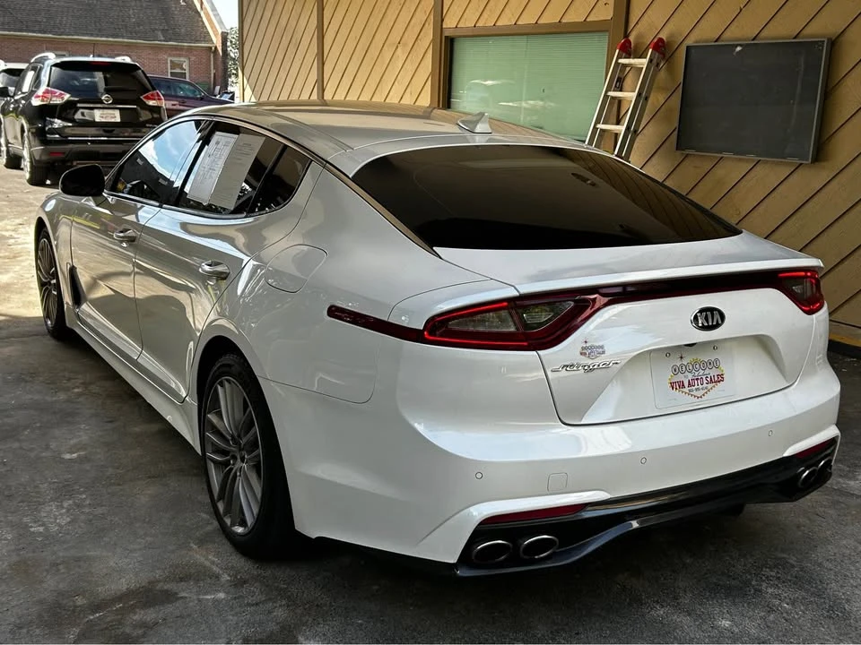 2018 Kia Stinger - Image 3 of 13