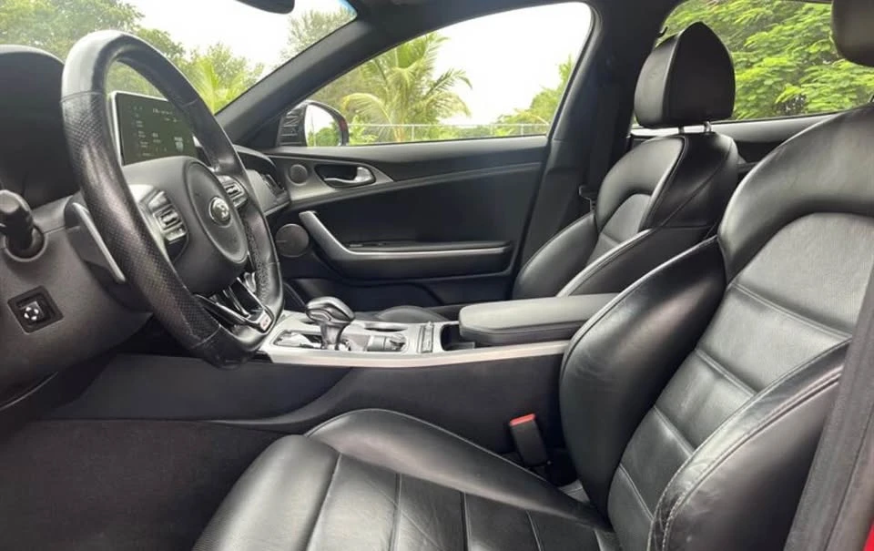 2018 Kia Stinger - Image 7 of 16