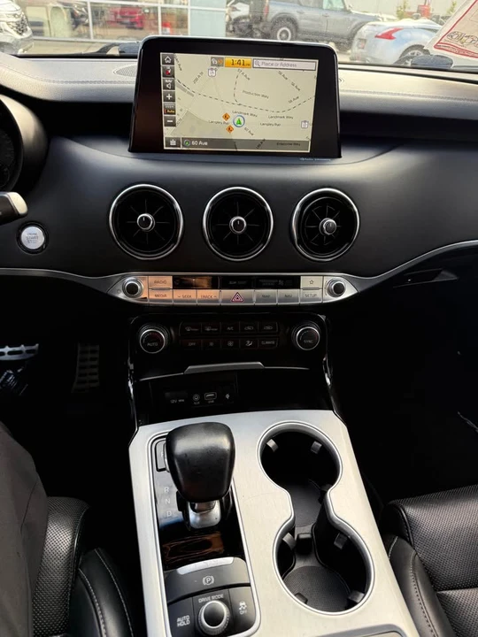 2018 Kia Stinger - Image 13 of 14