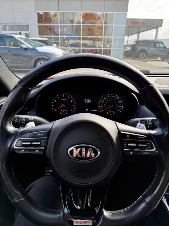 2018 Kia Stinger - Image 11 of 14