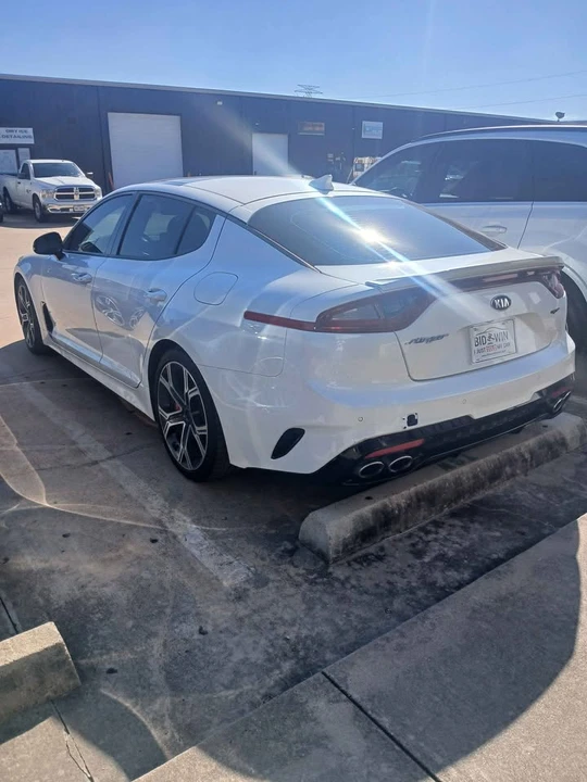 2018 Kia Stinger - Image 4 of 9