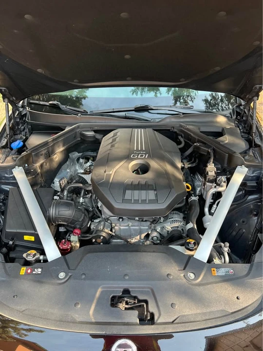2018 Kia Stinger - Image 8 of 12