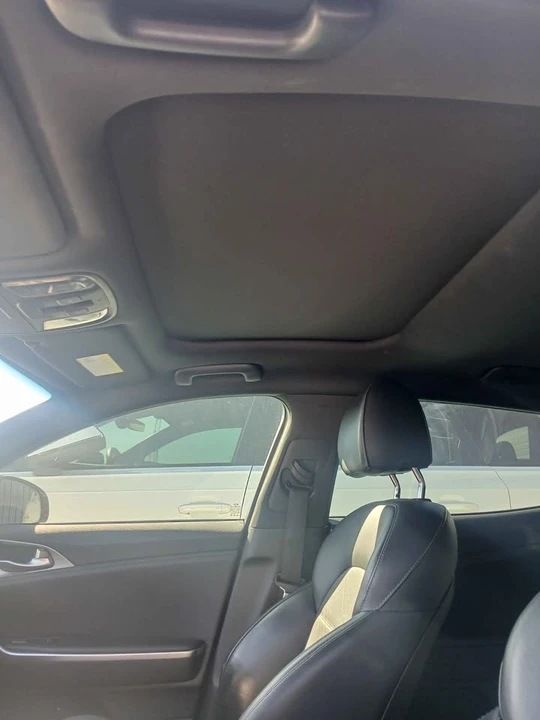 2018 Kia Stinger - Image 9 of 9