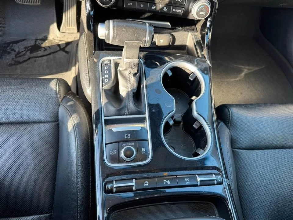 2018 Kia Stinger - Image 16 of 20