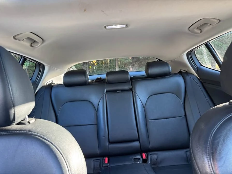 2018 Kia Stinger - Image 18 of 20