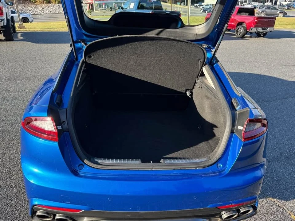 2018 Kia Stinger - Image 8 of 20