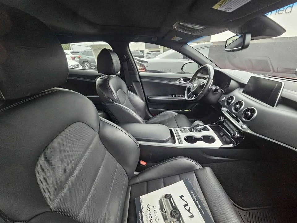 2018 Kia Stinger - Image 11 of 13