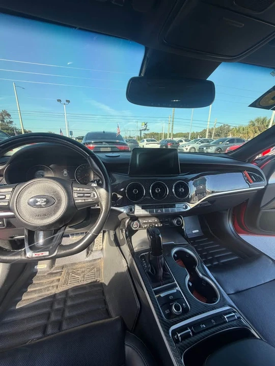 2018 Kia Stinger - Image 6 of 9
