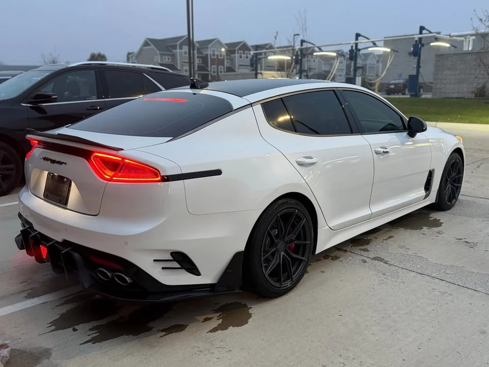 2018 Kia Stinger - Image 4 of 20