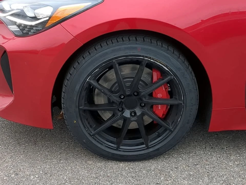 2018 Kia Stinger - Image 8 of 17