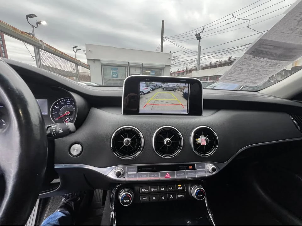 2018 Kia Stinger - Image 18 of 18