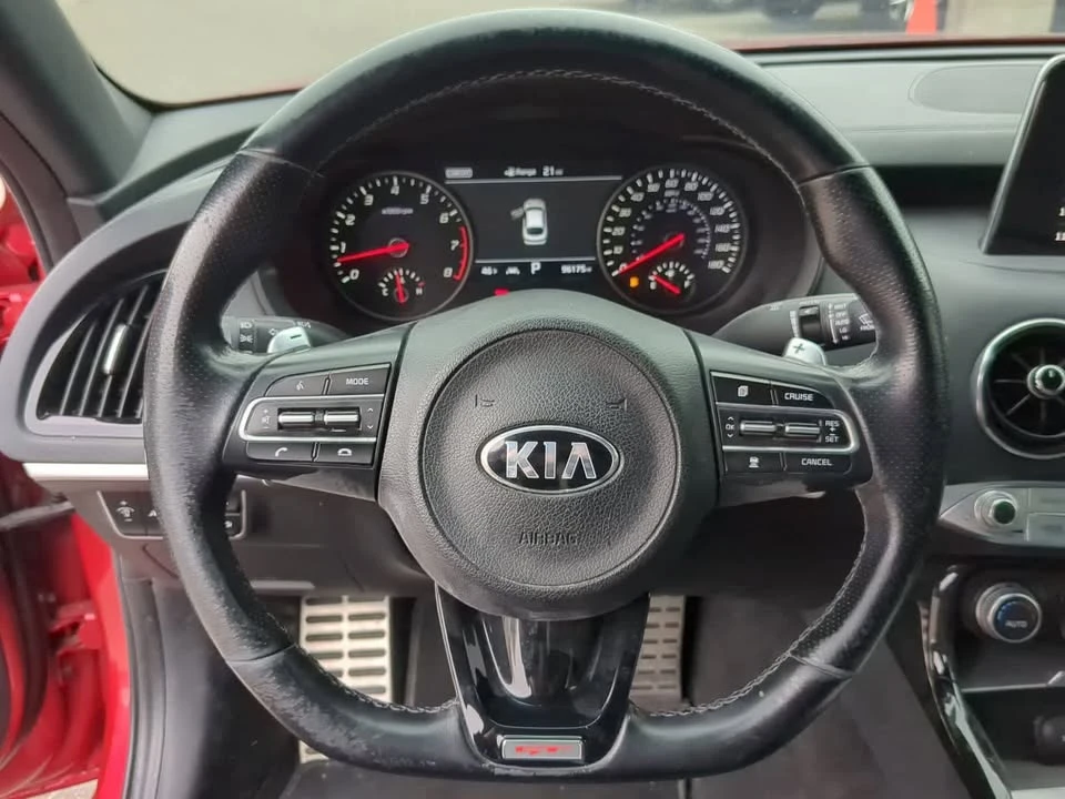 2018 Kia Stinger - Image 12 of 17
