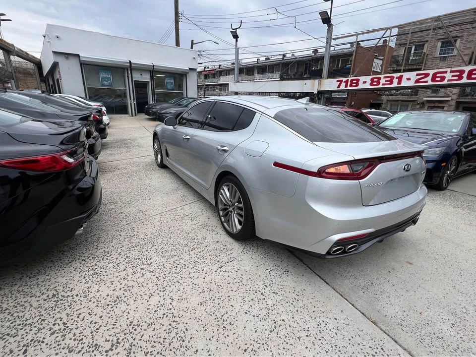 2018 Kia Stinger - Image 6 of 18