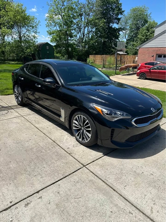 2018 Kia Stinger - Image 2 of 12
