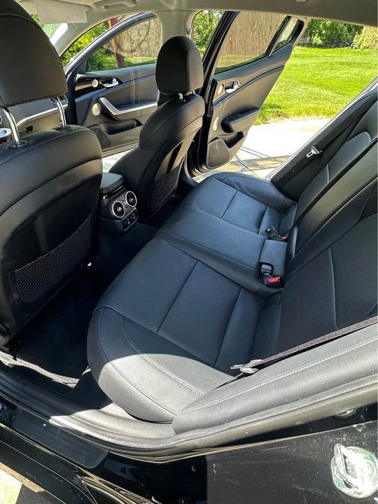 2018 Kia Stinger - Image 8 of 12
