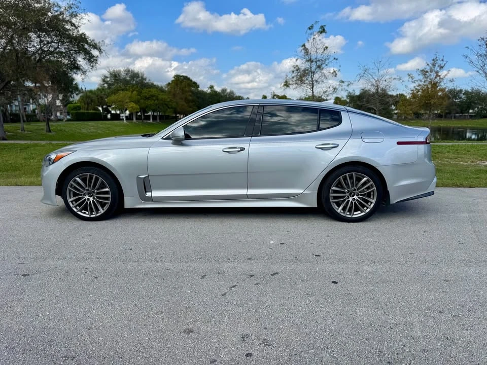 2018 Kia Stinger - Image 8 of 14
