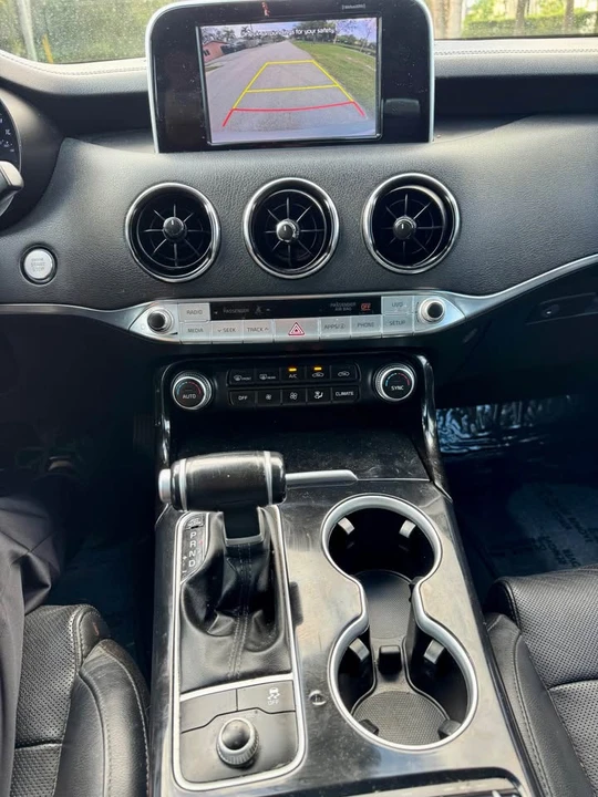 2018 Kia Stinger - Image 14 of 14