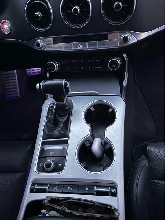 2018 Kia Stinger - Image 4 of 9