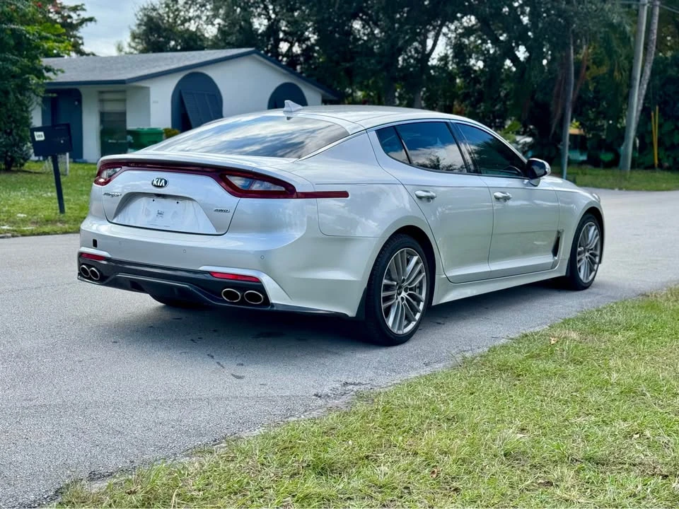 2018 Kia Stinger - Image 5 of 14