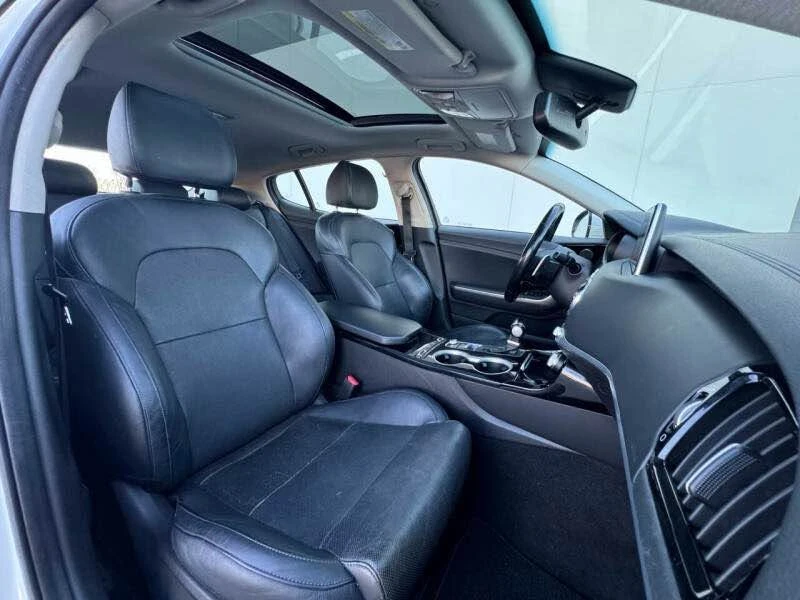 2018 Kia Stinger - Image 7 of 17